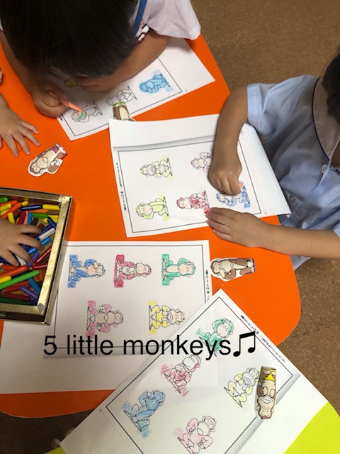 (今日のMKE)イエロークラス　５Little Monkeys